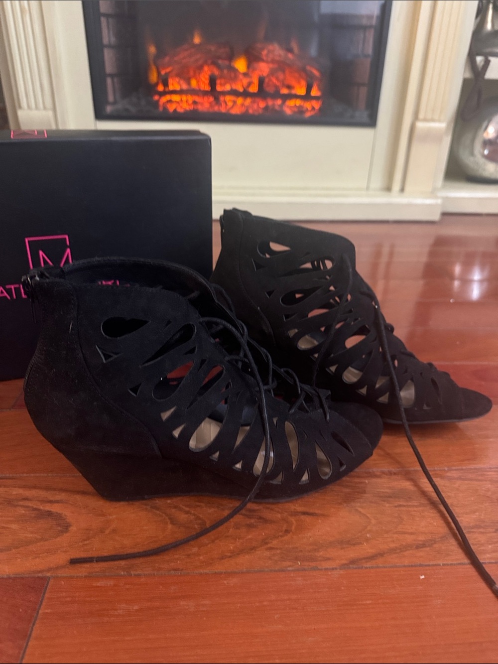 Black wedge Booty women’s shoes